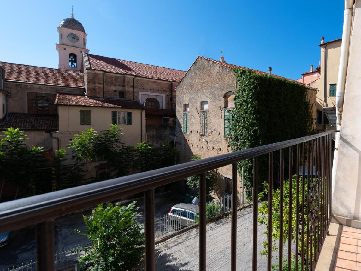 Ferienwohnung In Centro Citta, Nei Vicoli Del Borgo Sanremo Exterior foto